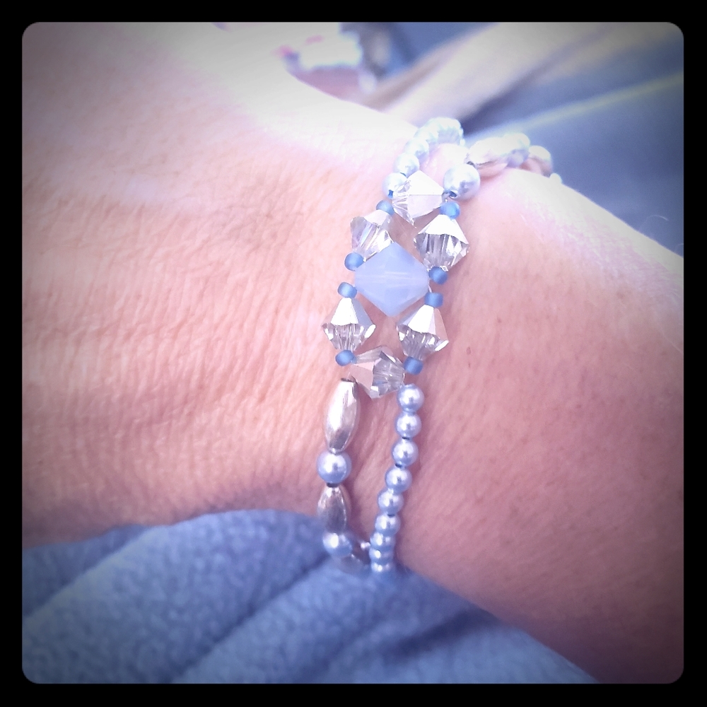 Light Blue Pearl and Silver Beaded Bracelet